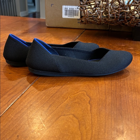 Black Round Toe Rothy's 6.5 - Picture 4 of 6